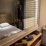 Upper House Hotel 3*