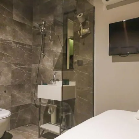 Upper House 4* Κας