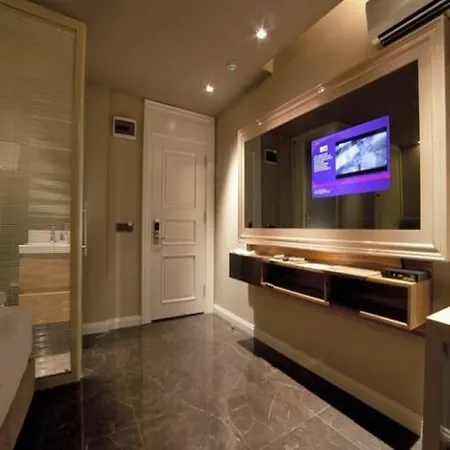 Upper House 3*