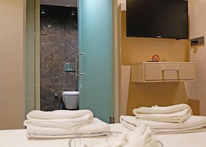 Готель Upper House Каш