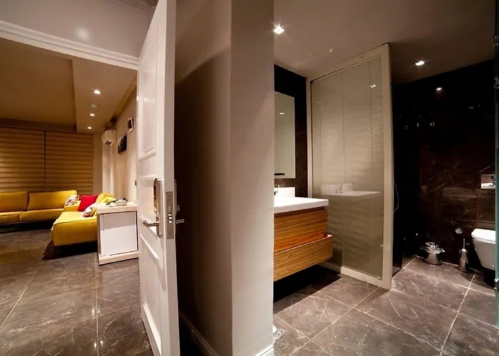 Готель Upper House